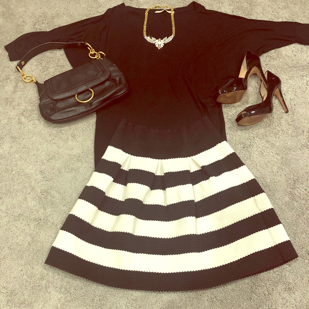 Ann Taylor skirt 🌸 So cute!